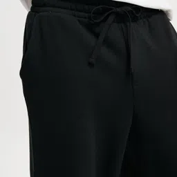 warcourt Men Loose Fit Black Cotton Blend Trousers image 5