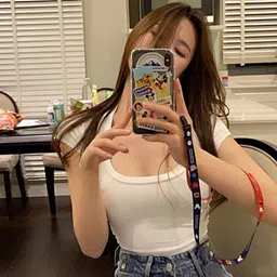 LULU & SKY Scoop Neck Fitted Crop Top image 5