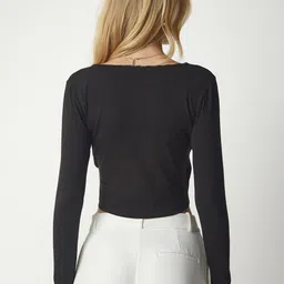 Happiness istanbul V-Neck Solid Crop Top image 5