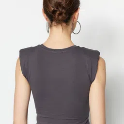 Trendyol Round Neck Sleeveless Crop Top image 5