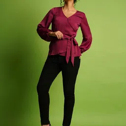 Globus Solid V-Neck Waist Tie-Ups Wrap Top image 5
