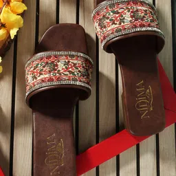 nidima Women Flats Sandal image 2