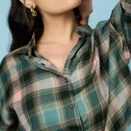 chimpaaanzee Women Oversized Fit Checkered Spread Collar Casual Shirt image 4