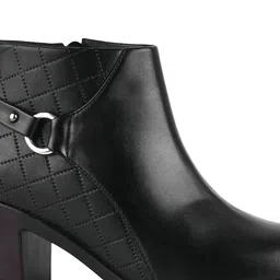 Shoetopia Girls Checked-Detail Block-Heeled Zip-Up Boots image 3