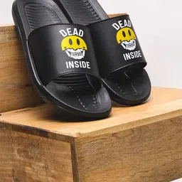 PERY PAO Men Printed Sliders image 1