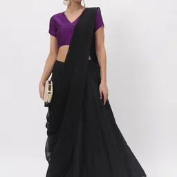 studio rasa Solid V-Neck Smocked Crop Top image 5