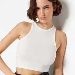 Trendyol Pack of 2 Ribbed Fitted Crop Tops image 4