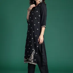Indo Era Ethnic Motifs Embroidered Sequinned Kurta With Trousers & Dupatta image 4