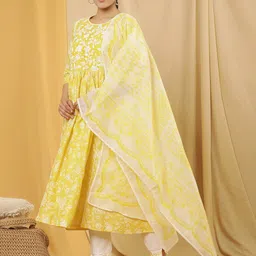 W Printed Organza Dupatta image 1