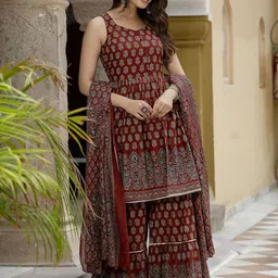 Nayo Ethnic Motifs Printed Sweetheart Neck Pure Cotton Kurta with Sharara & Dupatta image 5