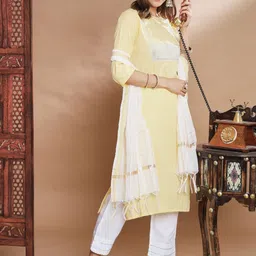 VredeVogel Women Floral Embroidered Regular Sequinned Kurta with Trousers & With Dupatta-picture-27