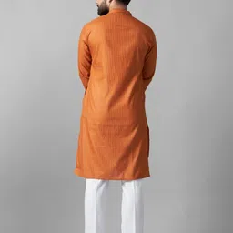 jugg jugg jeeyo Men Self Design Silk Blend Straight Kurta image 3