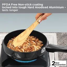 hawkins Futura Frying Pan, Black (INF16) Fry Pan 16 cm diameter 0.6 L capacity image 2