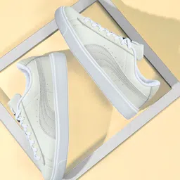 Lajla Clean Sep Casuals For Women-image-9