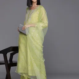 dishwa fashion Women Chanderi Kurta Pant Dupatta Set image 2