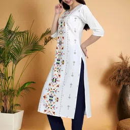 7Threads Women Ethnic Motifs Printed Thread Work Floral Crepe Kurta image 5