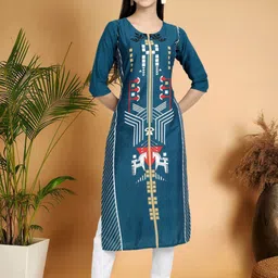 7Threads Women Ethnic Motifs Printed Thread Work Floral Crepe Kurta image 5