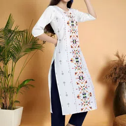 7Threads Women Ethnic Motifs Printed Thread Work Floral Crepe Kurta image 3