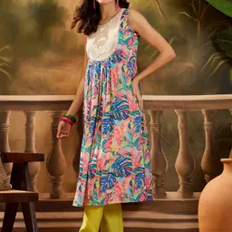 sangria Women Printed Cotton Blend Straight Kurta image 3