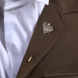 COSA NOSTRAA Men Antique Gold-Toned Textured Statement Lapel Pin image 5