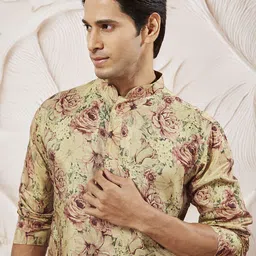 vastramay Men Printed Khadi Silk A-line Kurta image 3