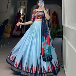 hem selles Self Design Semi Stitched Lehenga Choli image 5