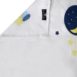 Arrabi Blue & White Graphic 130 TC Single Bedsheet with 1 Pillow Covers image 2