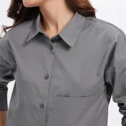 glitchez Women Boxy Fit Solid Casual Shirt image 3