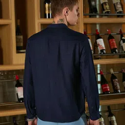 campus sutra Men Regular Fit Polka Print Mandarin Collar Casual Shirt image 3