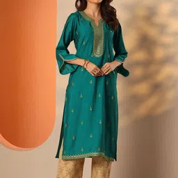 Women Embroidered Silk Blend Straight Kurta-image-6