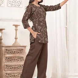 p three pluse Top Palazzos Co-ords Set image 3