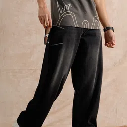 wrogn Men Relaxed Fit Mid Rise Black Jeans-picture-22