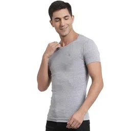 sporto Men's Solid Regular Fit Vest image 5