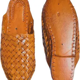 qadumi Kolhapuris For Women image 3