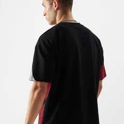 The Souled Store Black & Red Marvel Printed Pure Cotton Oversized T-Shirt image 4