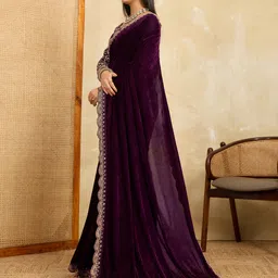 hutah Embroidered Banarasi Velvet, Cotton Blend Saree image 5