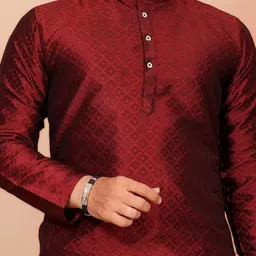 jenzee Men Self Design Cotton Blend Straight Kurta image 3