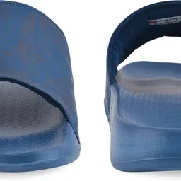 campus Men Slides image 4