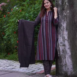 maadwara Women Wool Kurti Pant Dupatta Set-picture-17