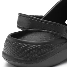 ASIAN Men Textured Clogs image 3