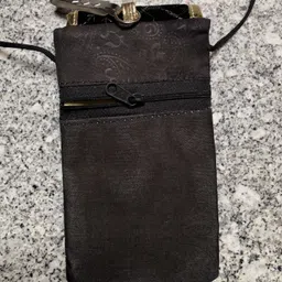 annaarzi Girls Black Mobile Pouch image 3