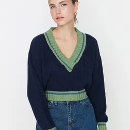 Trendyol Women Navy Blue & Green Acrylic Crop Pullover-picture-36