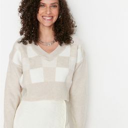 Trendyol Women Cream-Coloured & Off White Checked Crop Pullover-picture-11