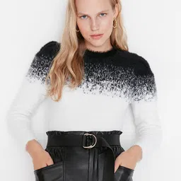 Trendyol Women Black & White Pullover Sweater-image-30