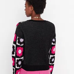 Trendyol Women Black & Pink Floral Printed Pullover image 4