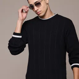 roadster Men Solid Round Neck Black Sweater-picture-32
