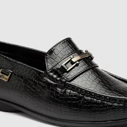 action Lightweight | Comfortable | Trendy | Daily Wear | Synthetic Leather Loafers For Men image 3