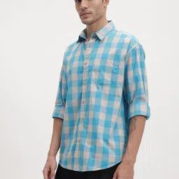 roadster Men Relaxed Fit Fit Checkered Casual Shirt image 5