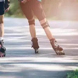 v u international High quality Skating in-line Shoe have different size and with PU LED wheel In-line Skates - Size 6-9 UK image 3
