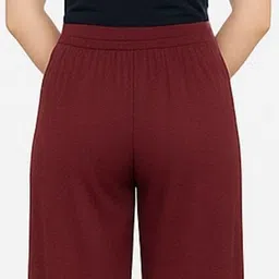 brand flex Women Multicolor Capri image 2